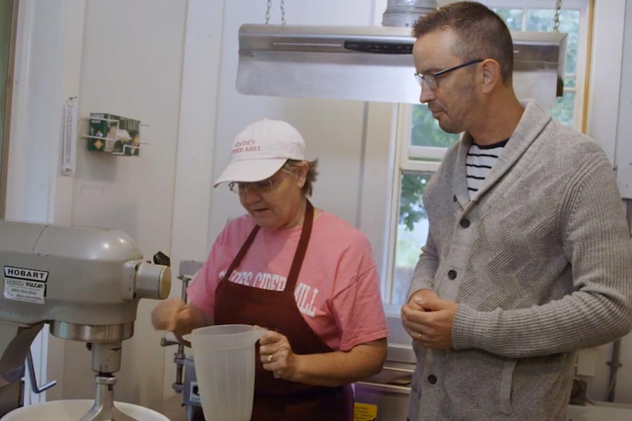 Making of the Clyde's Cyder Mill Cider Donuts